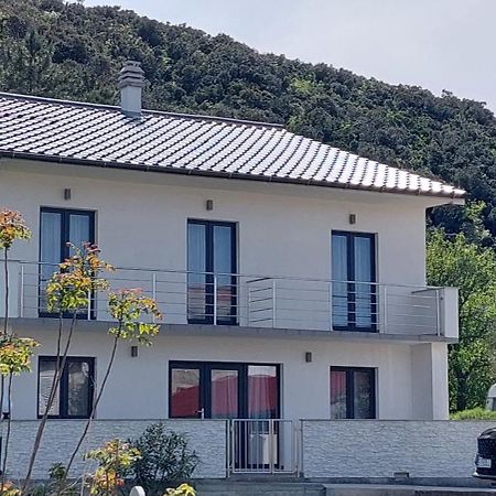 Holiday Apartments Cecilija 苏佩塔斯卡德拉加 外观 照片