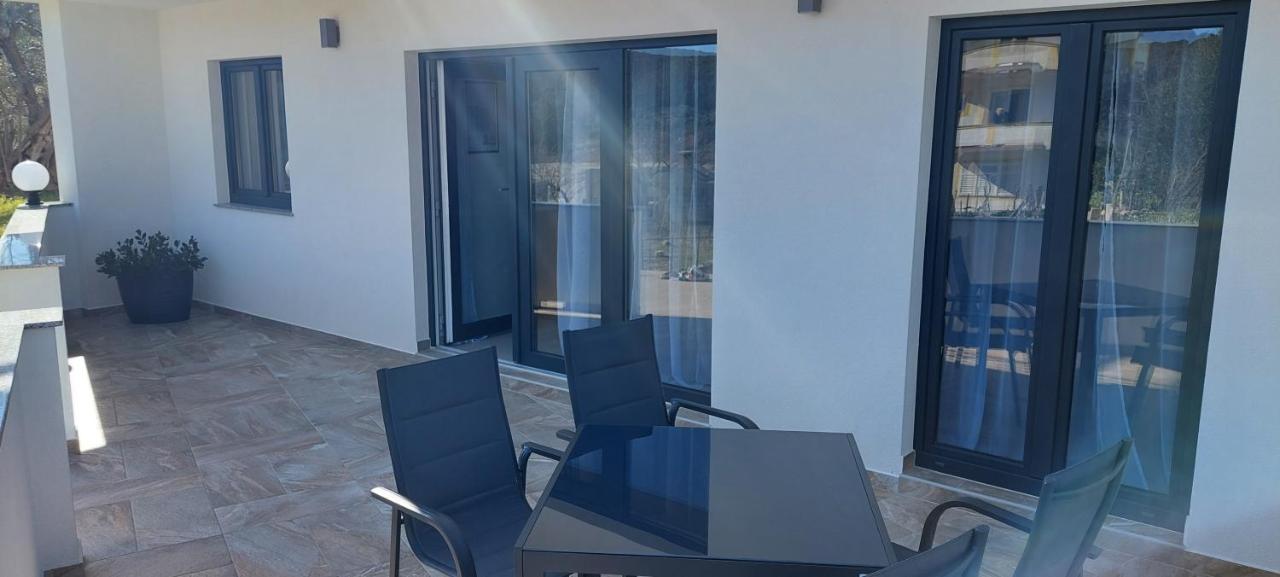 Holiday Apartments Cecilija 苏佩塔斯卡德拉加 外观 照片