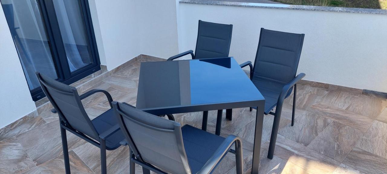 Holiday Apartments Cecilija 苏佩塔斯卡德拉加 外观 照片
