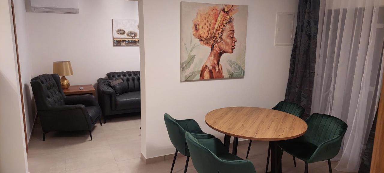 Holiday Apartments Cecilija 苏佩塔斯卡德拉加 外观 照片
