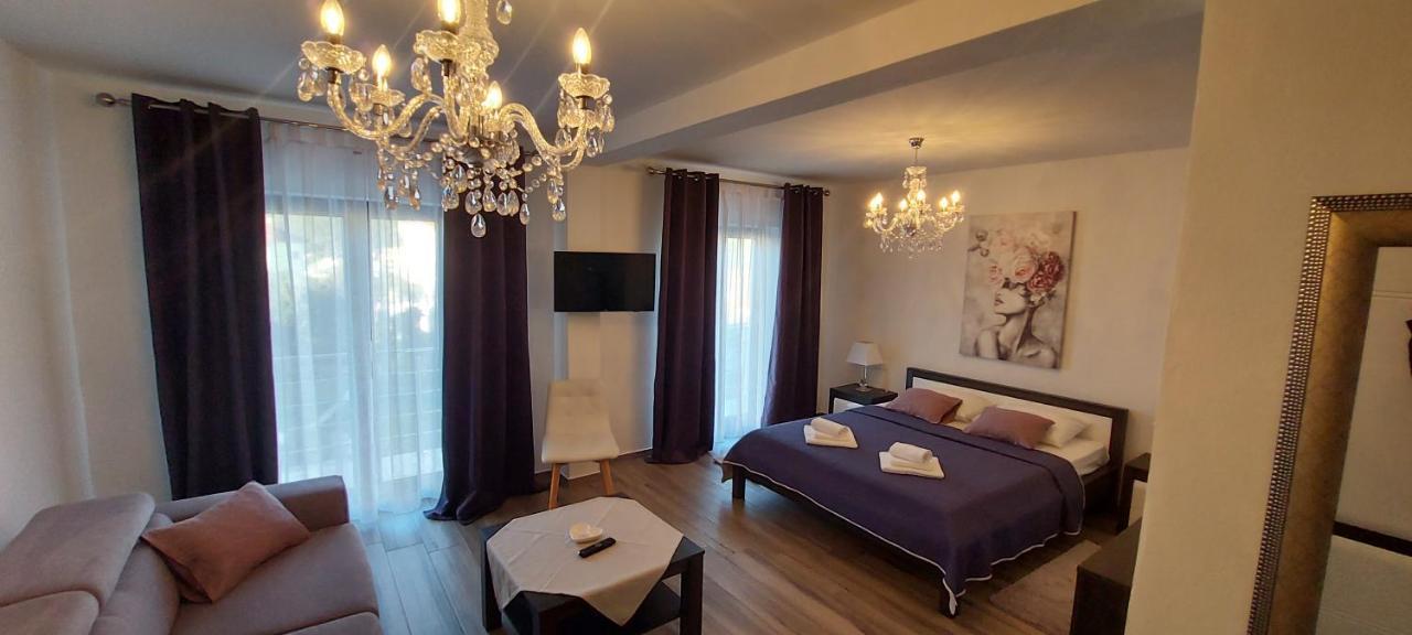 Holiday Apartments Cecilija 苏佩塔斯卡德拉加 外观 照片