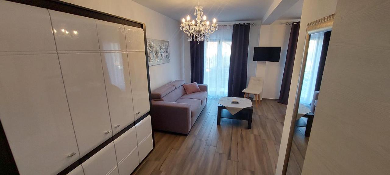 Holiday Apartments Cecilija 苏佩塔斯卡德拉加 外观 照片